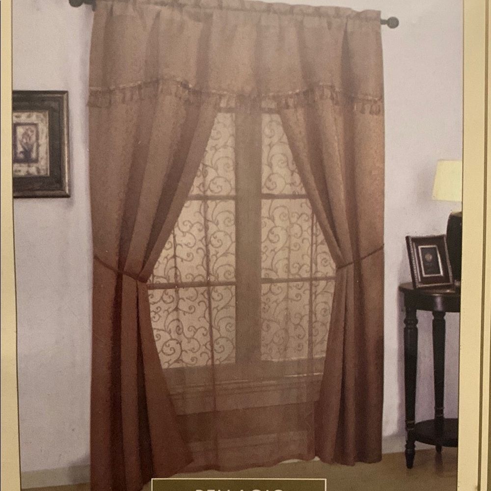 Luxurious Bellagio Curtains with Intricate Design all on One Rod NWT